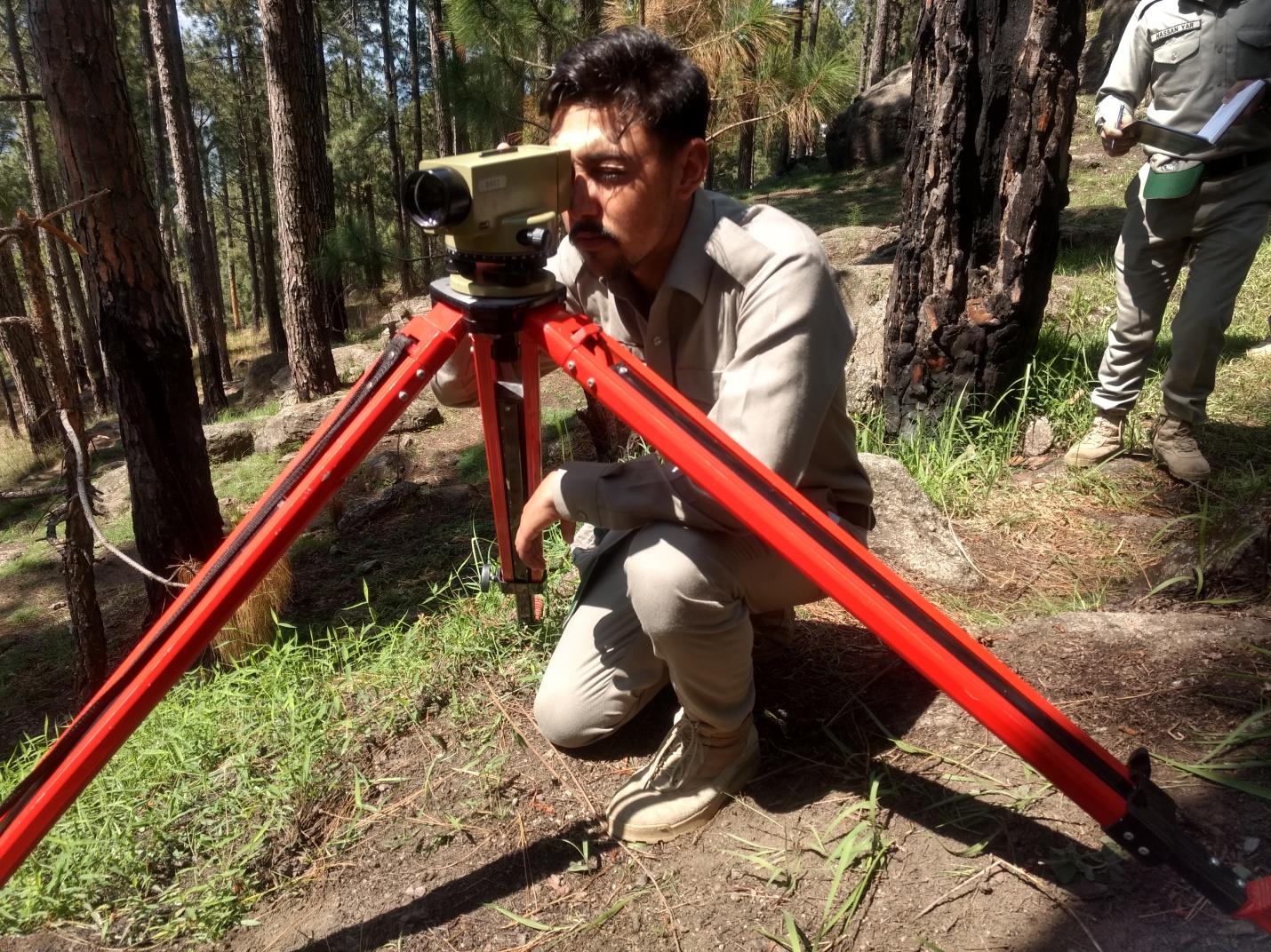 Gradient measurement during road survey